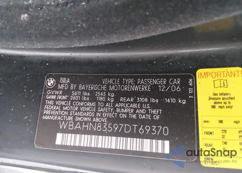 2007 BMW 750Li z USA, uszkodzony, nr VIN WBAHN83597DT69370